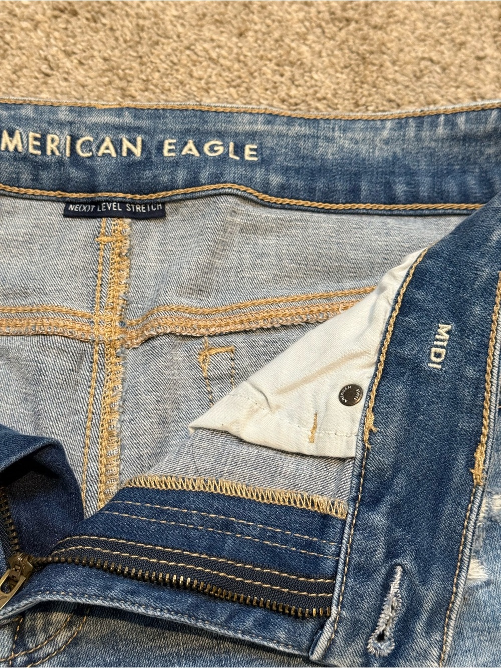 American Eagle Outfitters Distressed Midi Shorts - Picture 3 of 4